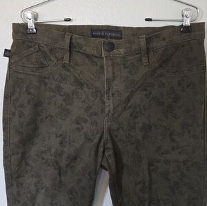 Rock & Republic | Kashmiere Crop Olive Green Jeans Size 14